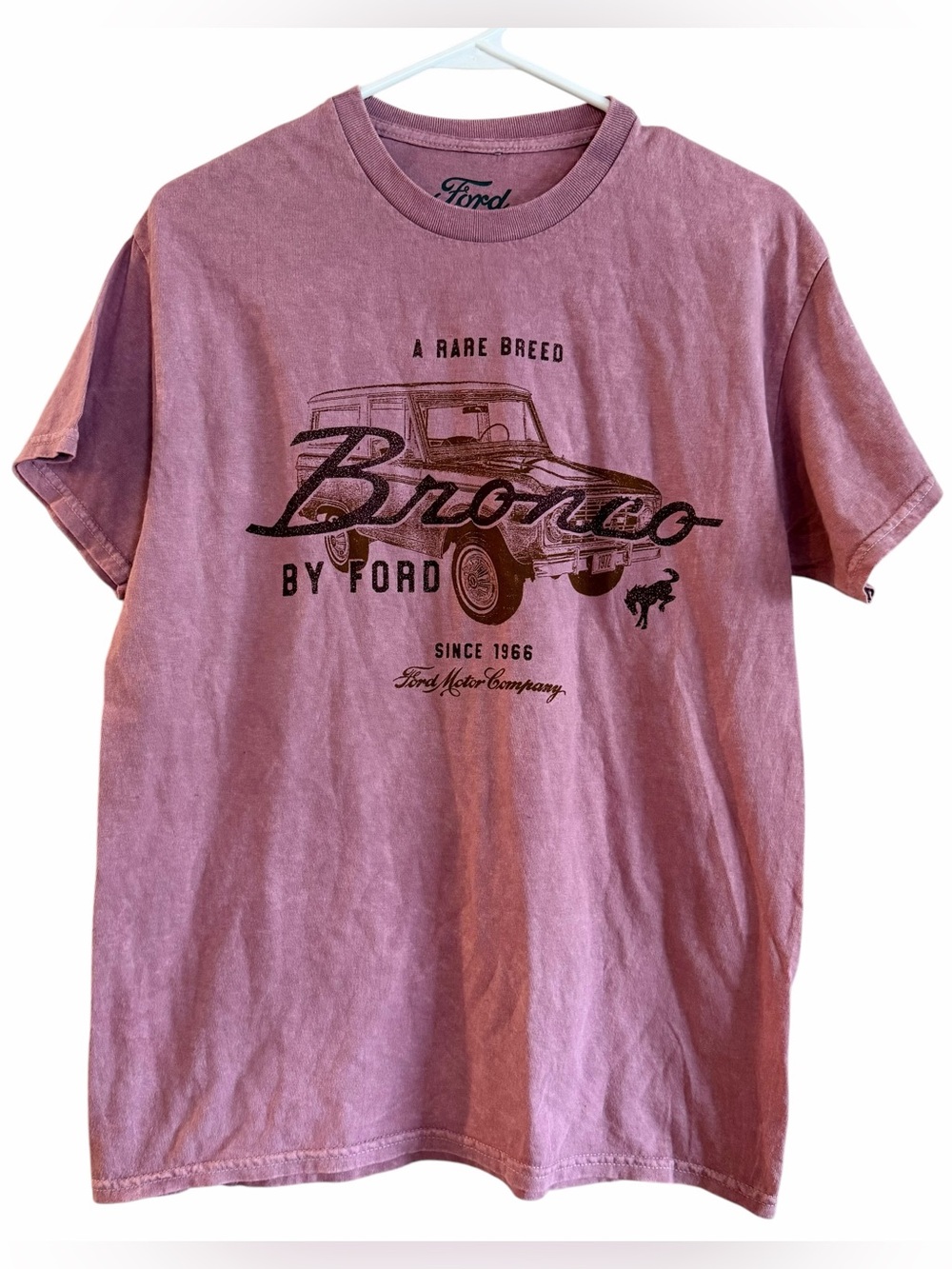 Ford Bronco Pink American Retro Car Lover
Summer Cotton Graphic Tee Size XL
